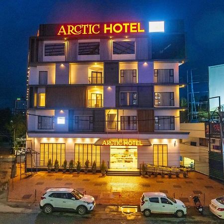 Arctic Hotel Kochi Exterior photo
