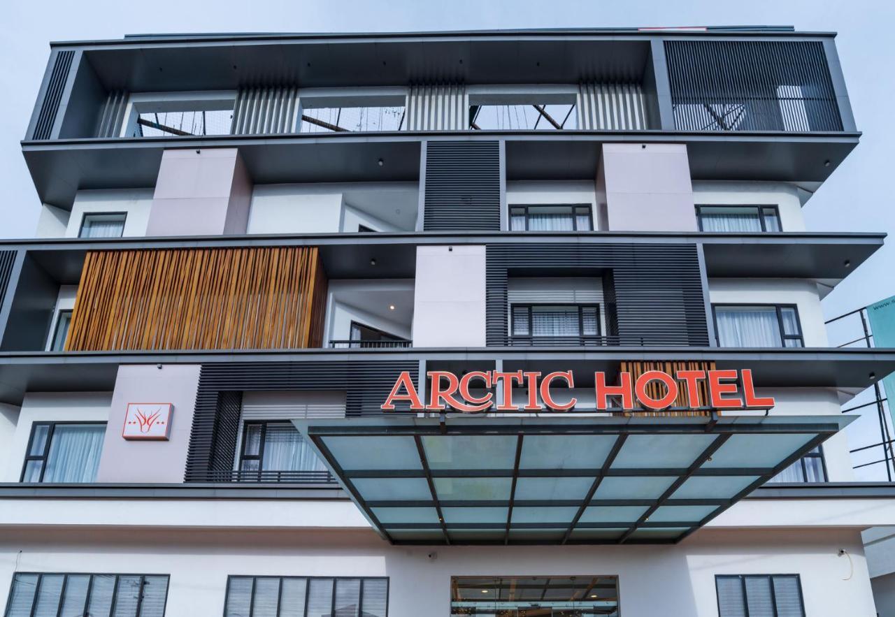 Arctic Hotel Kochi Exterior photo