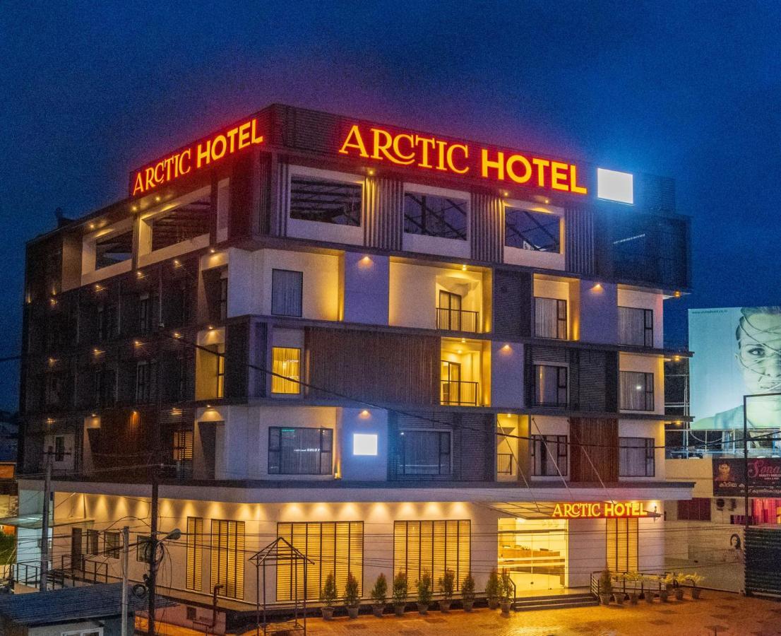 Arctic Hotel Kochi Exterior photo